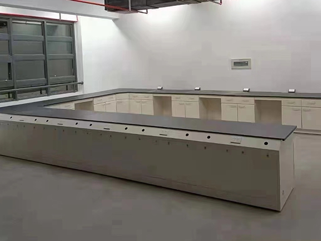 张家口仪器台